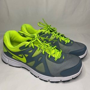 Nike Revolution 2 Premium Mens Running Shoes Size 11 (724923-410)
